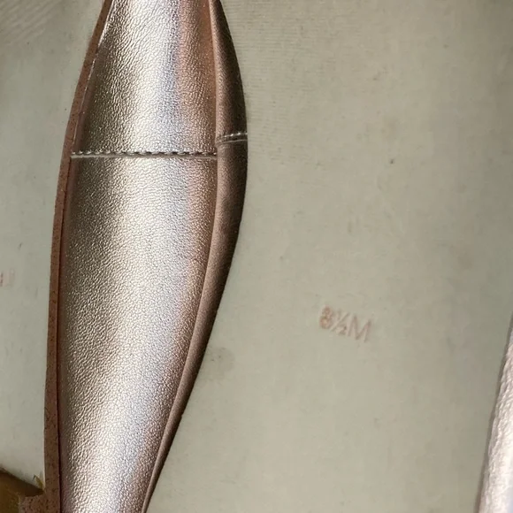NEW Nicole Millier Artellier flats rose gold metallic open toe size 8.5 - Picture 10 of 10